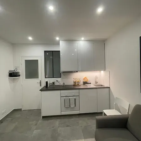 Chez Les Artistes De Menilmontant Apartment Paris