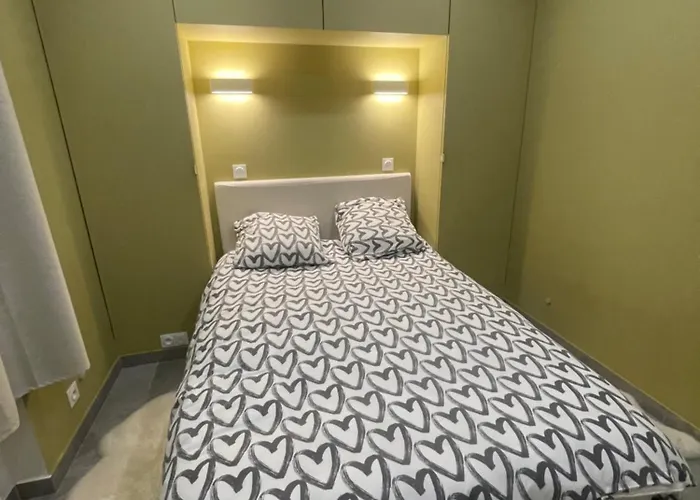 Chez Les Artistes De Menilmontant Apartmán